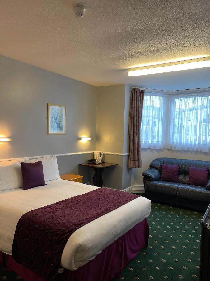 Palm Court B&B Ilfracombe Dış mekan fotoğraf